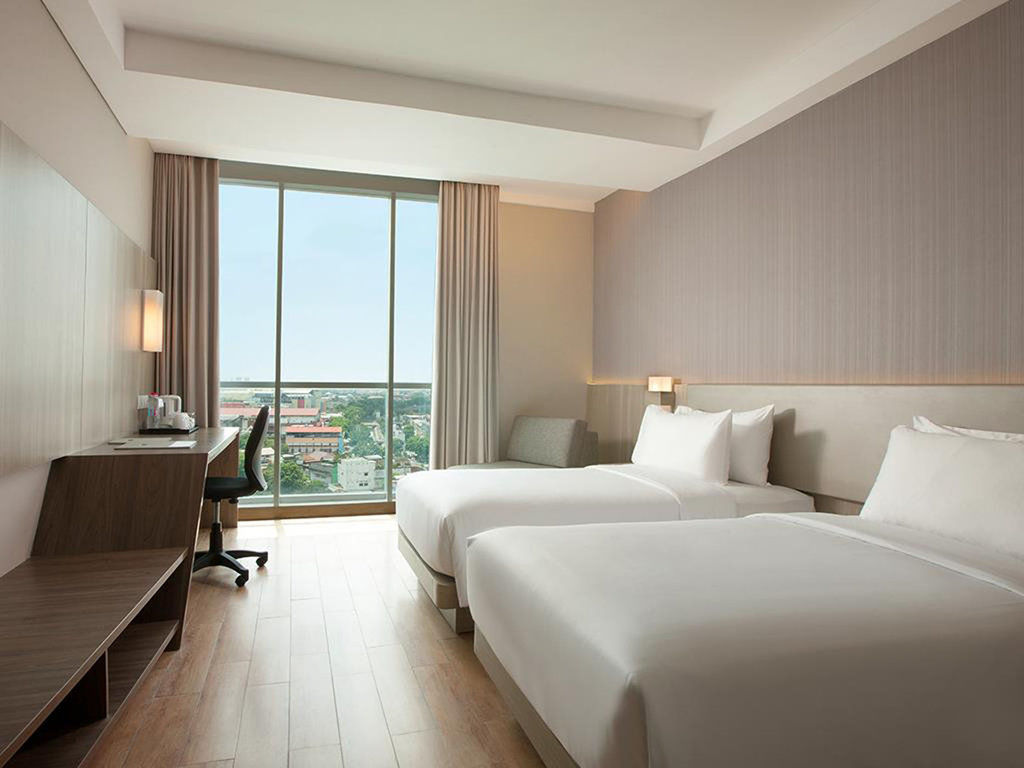 Hotel Santika Radial Палембанг Экстерьер фото